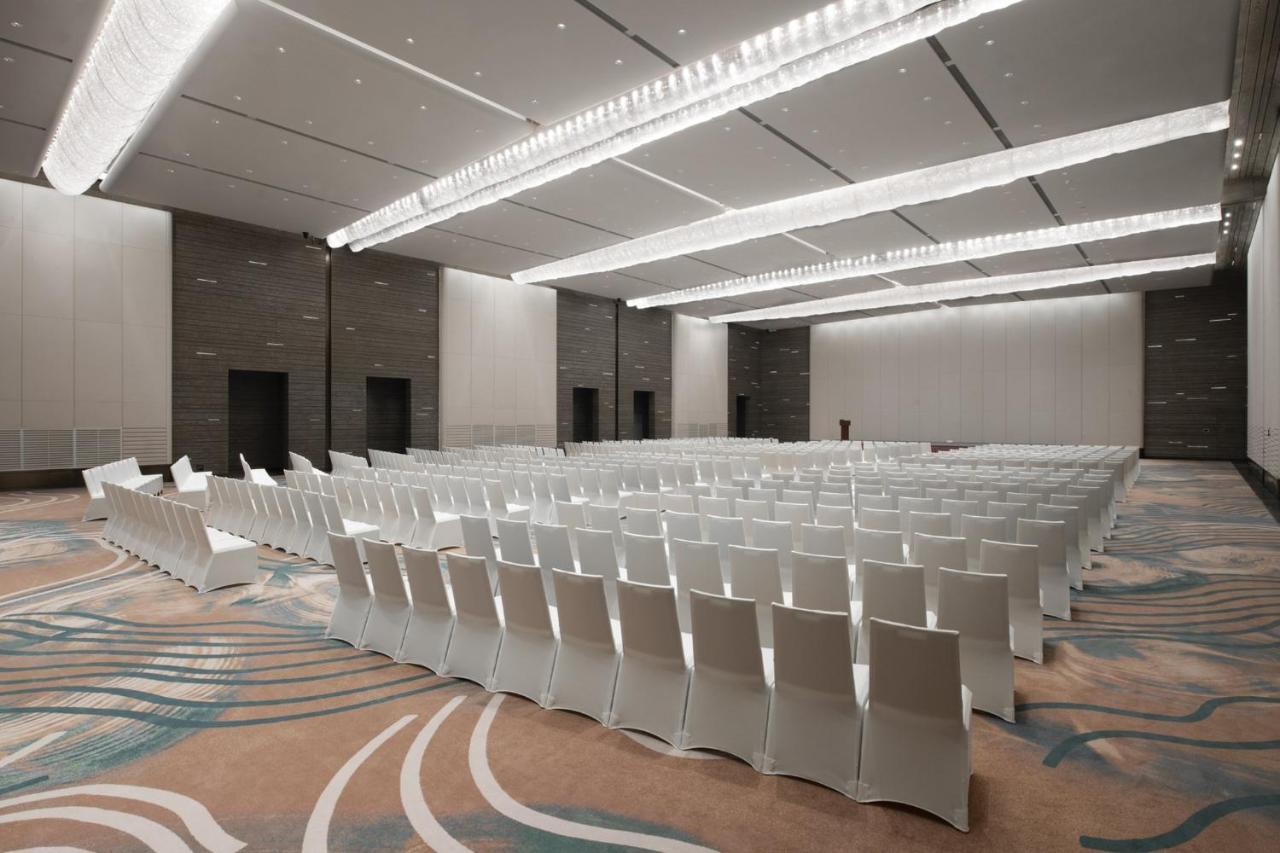 Crowne Plaza Wuhan Optics Valley By Ihg Exterior foto