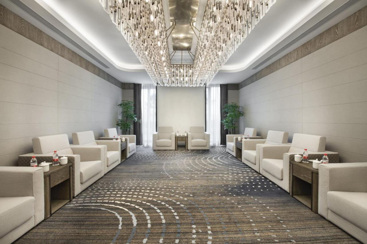 Crowne Plaza Wuhan Optics Valley By Ihg Exterior foto