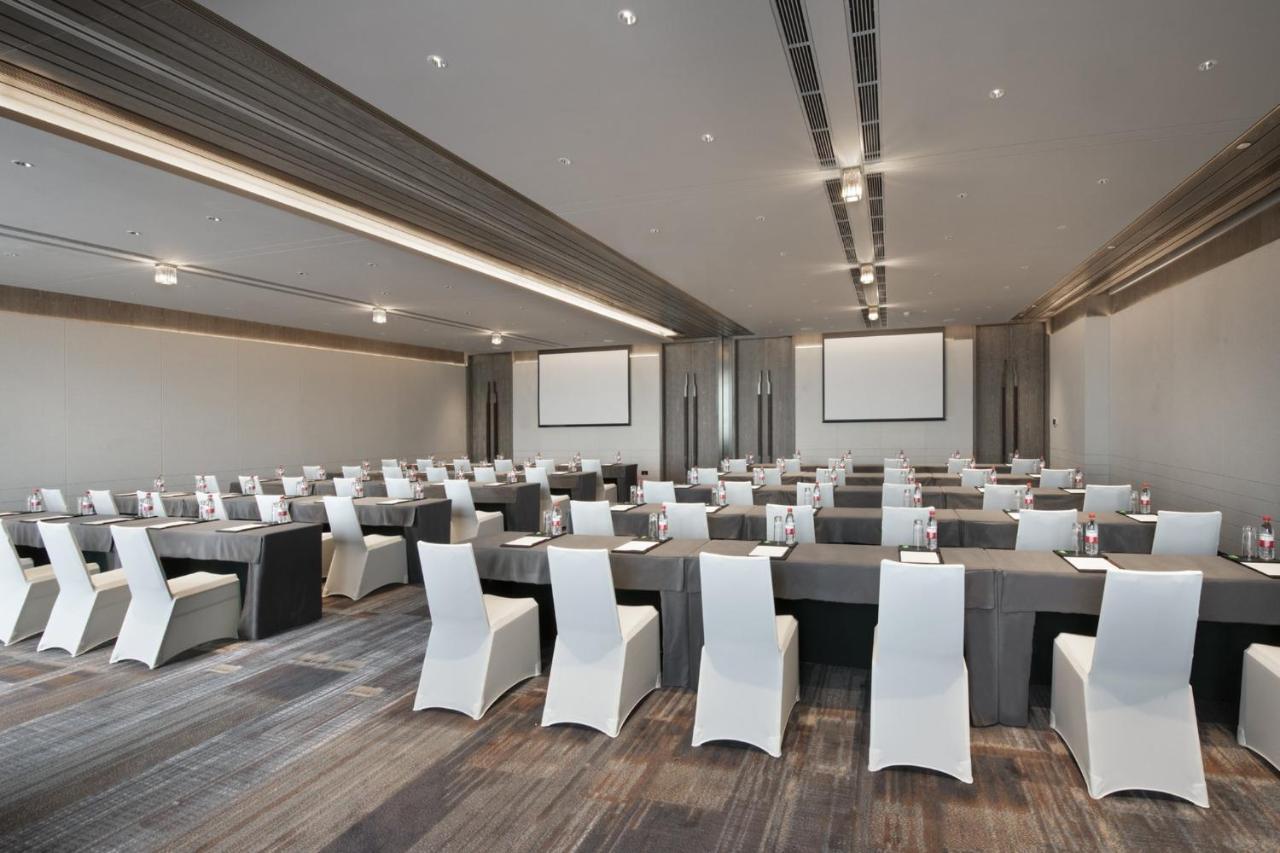 Crowne Plaza Wuhan Optics Valley By Ihg Exterior foto