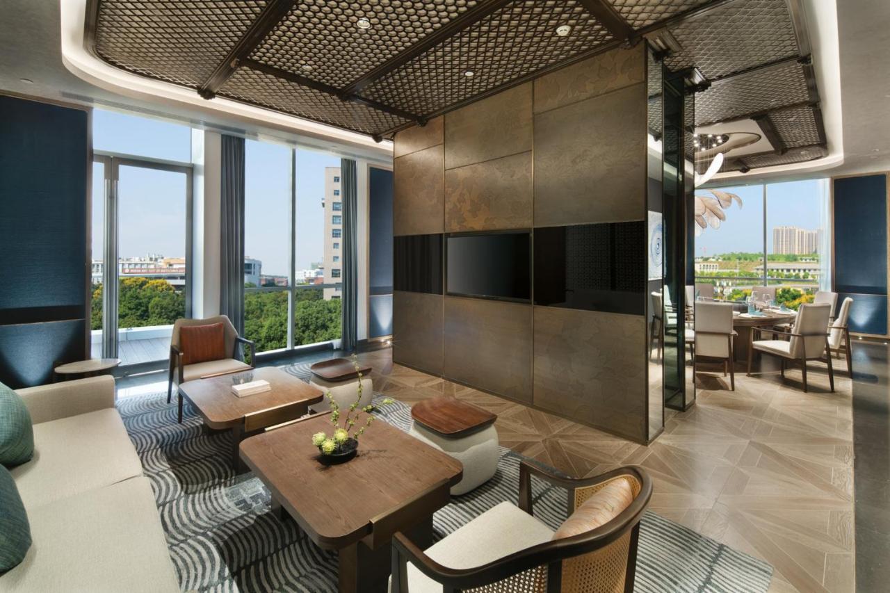 Crowne Plaza Wuhan Optics Valley By Ihg Exterior foto